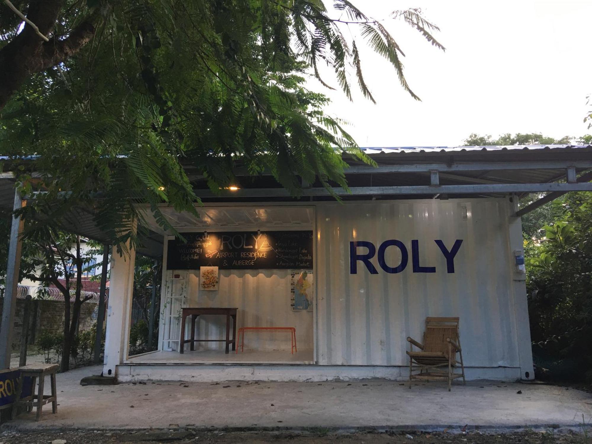 Roly Airport Residence Γιανγκόν Εξωτερικό φωτογραφία